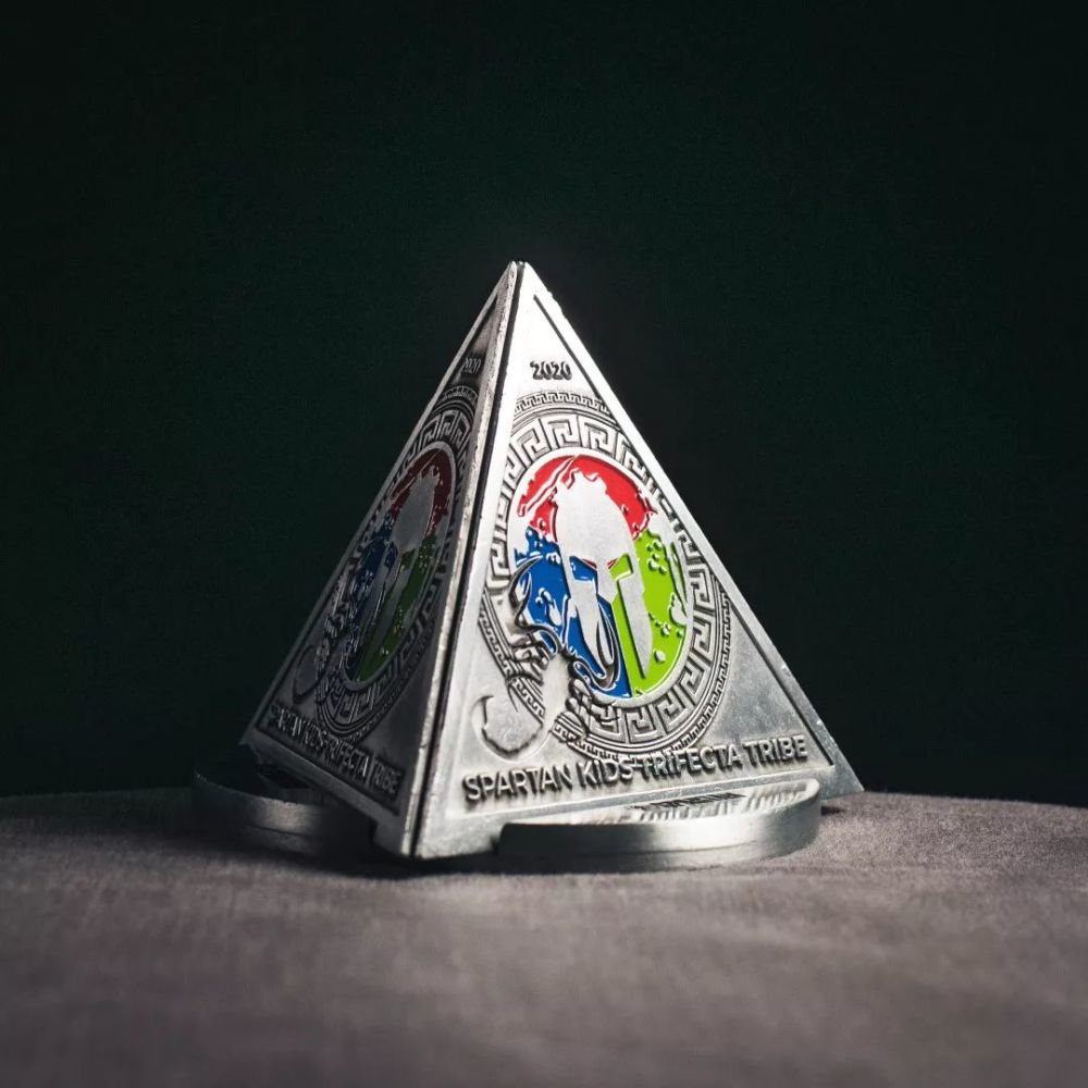 全新三色奖牌全新荣耀挑战只为在新赛季遇见更强的你