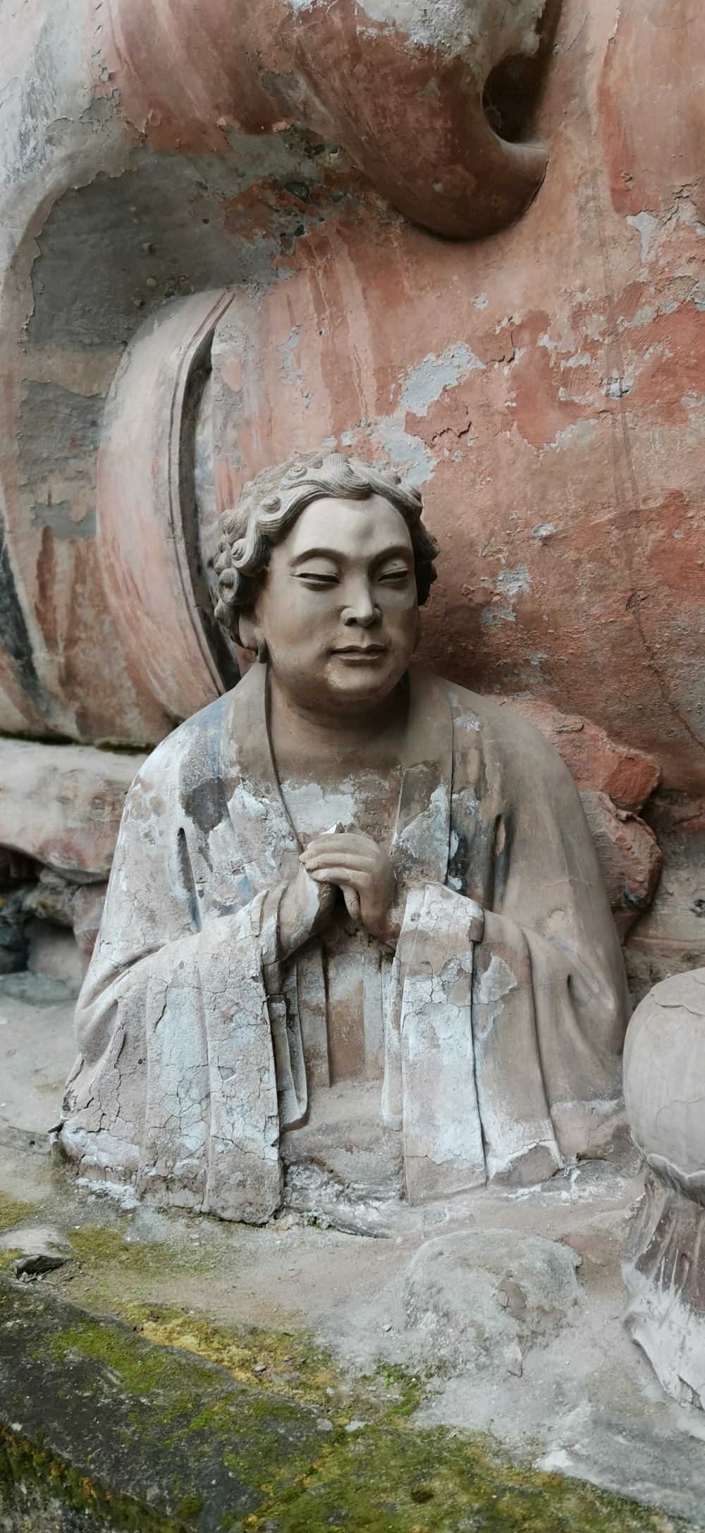 从娇柔妩媚到千手遮天:大足石刻的最美观音像