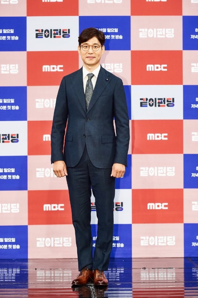 刘俊相自曝追妻不易,为让岳母满意转圈又劈叉,曾经额头缝针还继续演出