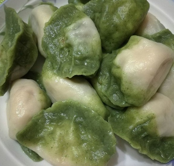 用菠菜汁做饺子皮煮熟后颜色很难看记住这3点想不绿都难