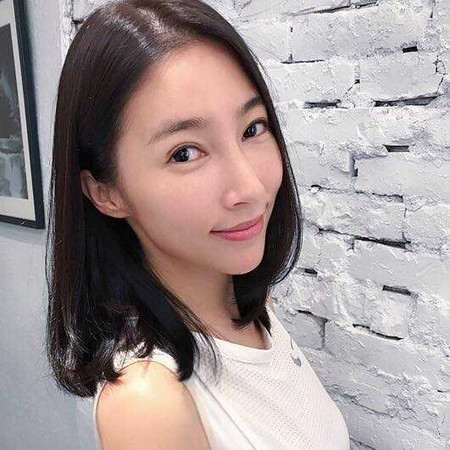 张家玮表示除非有工作上的需要,不然自己会跟已婚男士或者有女朋友的