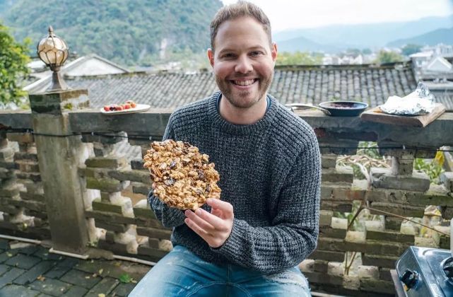 而這位英國小夥兒的名字,叫大米就是《奶奶最懂得》這部豆瓣高分悸技