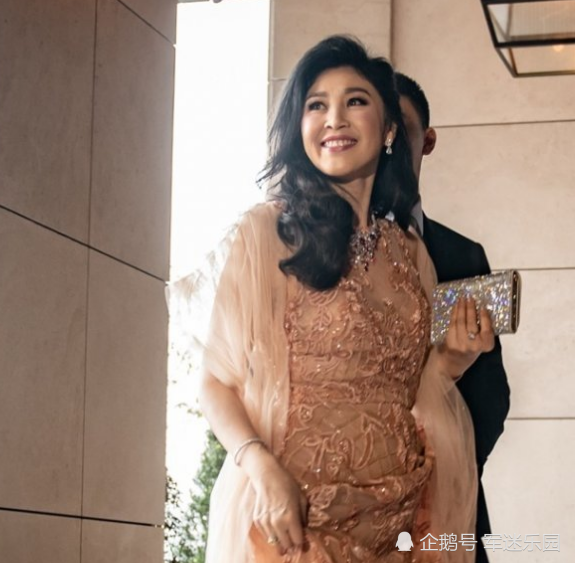 泰国前总理英拉年轻时能有多惊艳 参加选美比赛直接夺冠 这才是气质美人 英拉 泰国 时政