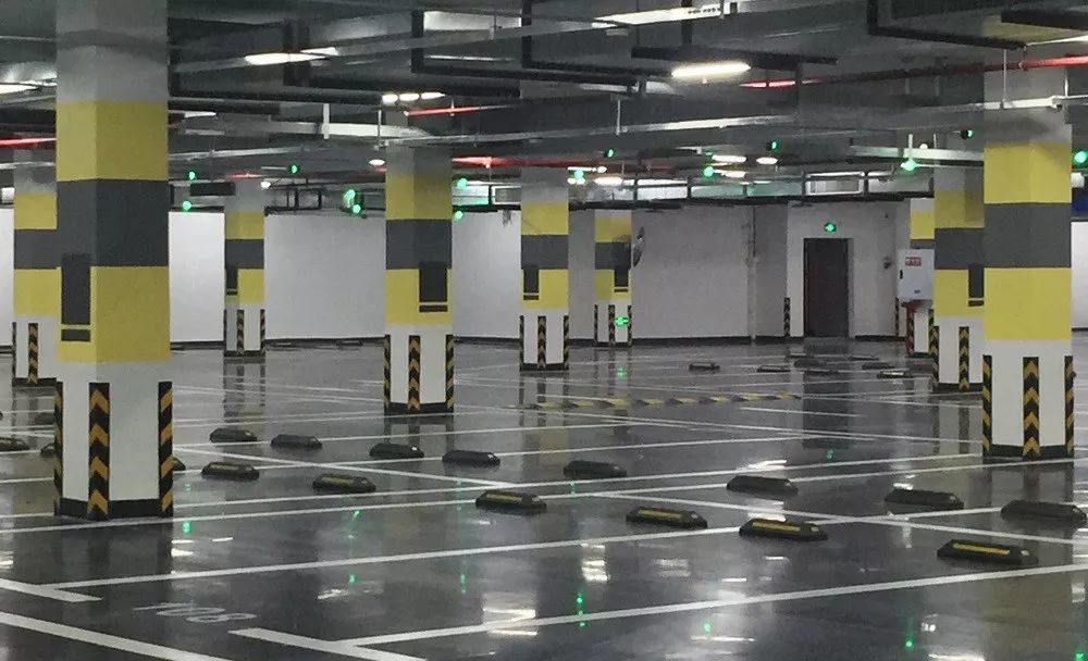 让空闲的车位和找车位的车主形成有效匹配,从而加大停车位的周转率.