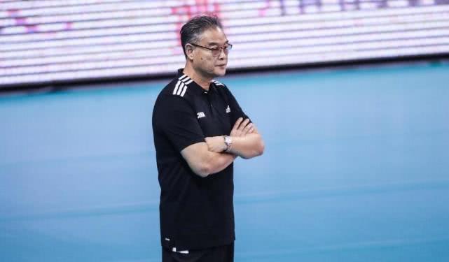 中国男排主教练沈富麟,就够得上一宝.