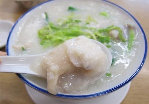 如果是干鱼鳔,可以用来熬个粥,更加滋补.