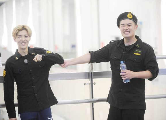 鹿晗登上陈赫的"贼船",正式加盟天霸俱乐部,将携手经营一家公司