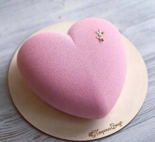 心理测试:你更想吃哪一款心形蛋糕?测谁是真心爱你的人!