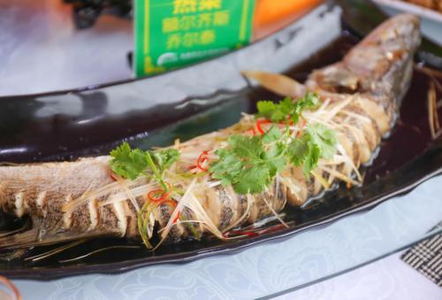 来自新疆的特色美食,口味令人称赞,入口的瞬间便已被"征服"