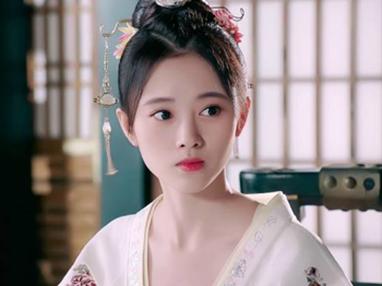 鞠婧祎怎么不拍"清宫戏"?看到她的造型,网友:怕是活不过半集