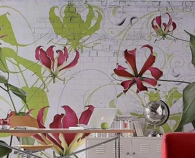 华丽的护墙板,高贵的石膏线也逐渐淡出人们的视线,创意的家庭墙绘成为