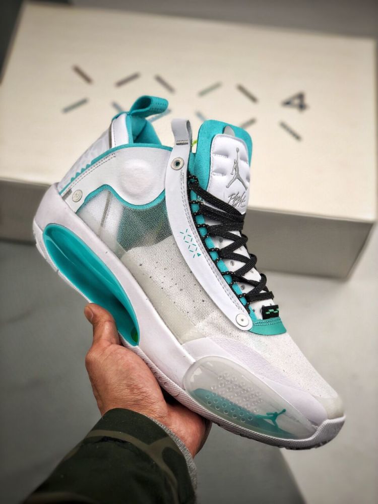 郭艾伦cba全明星专属配色!air jordan 34代黑红开箱测评_腾讯新闻