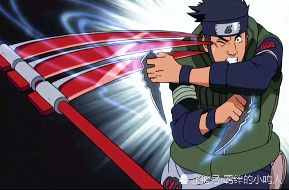 鹿丸将飞段控制住,阿斯玛展示了"飞燕"的衍生技,他赌上了上忍最后的