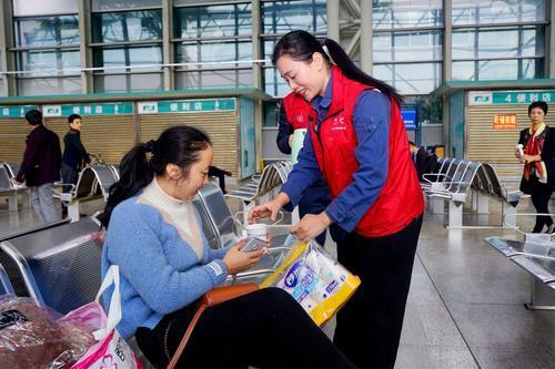 "电暖回家路"!东莞供电局开展电莞家志愿服务活动