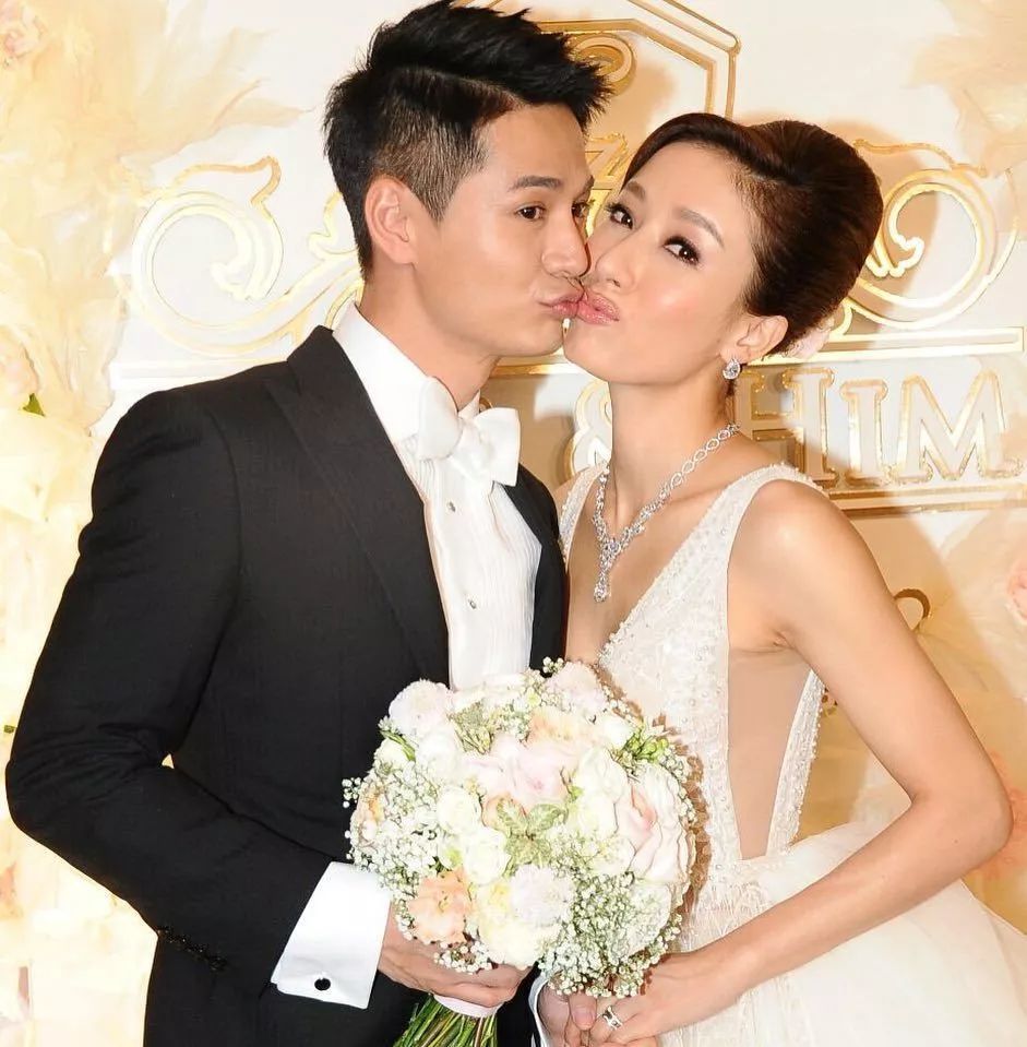 杨怡罗仲谦结婚4年恨生b杨怡ig疑似暗示有喜