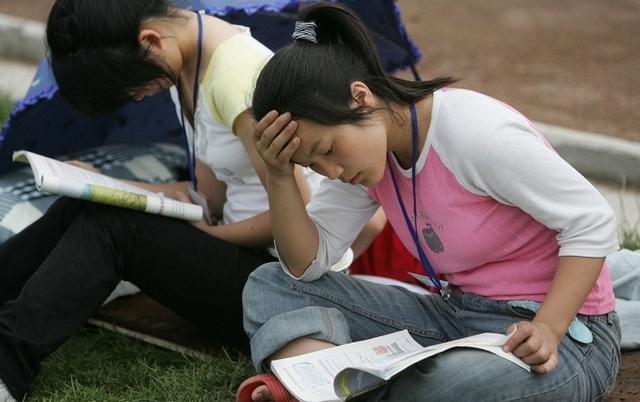 大二学生目前就读985大学,却想要退学复读,这种想法可取吗?