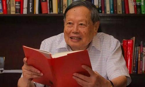 杨振宁|杨振宁已经98岁了，他的三个孩子如今过得怎样？仅有一人从事科研