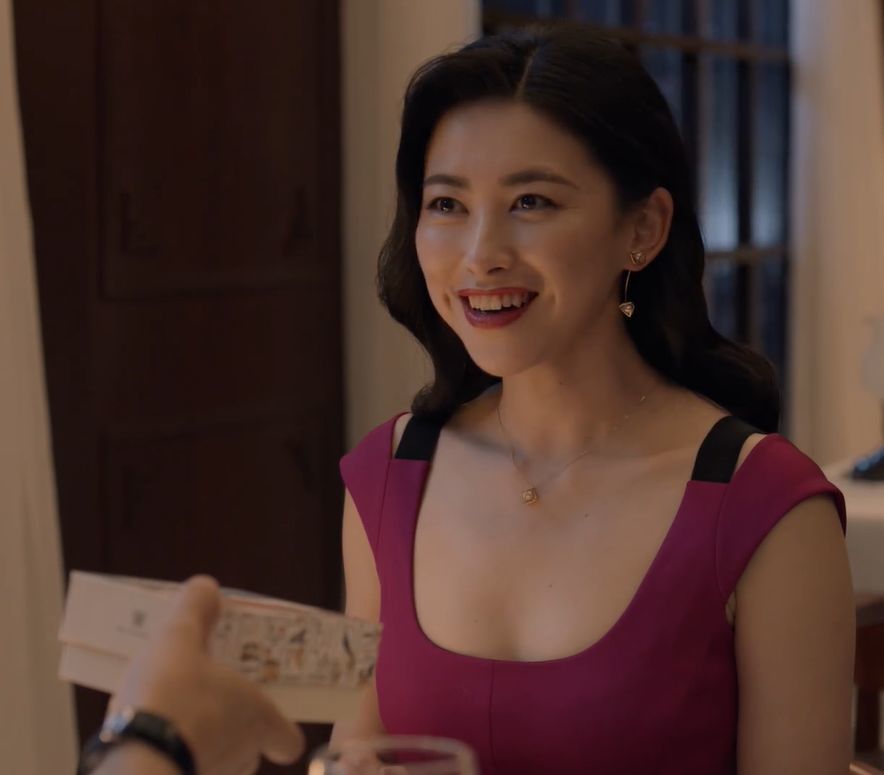 栗娜换了50条裙子升职后穿起了西装精英律师女子穿衣图鉴