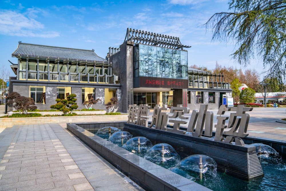 国内独一无二的航空小镇,距离杭州两小时车程,网红拍照打卡胜地