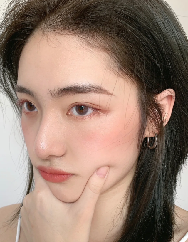 美女分三个等级 皮相美最俗气 骨相美属于中等 最高级是可爱型 腾讯新闻