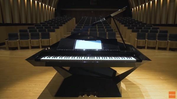 钢琴界的cybertruckroland打造概念钢琴facet