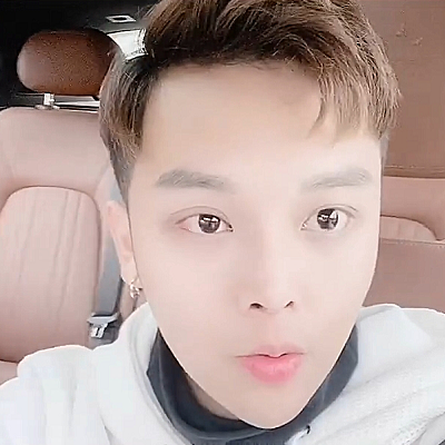 小猪先生为打广告不惜晒出自己整容前旧照真当自己没女粉了