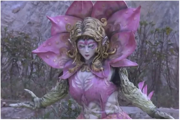 铠甲勇士:如果给你一个亿,选择一位怪兽谈恋爱,聪明人都选图4_腾讯