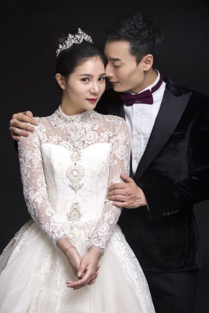 何姿可以说是非常幸福了,她和秦凯结婚以后请还非常的疼爱她,恨不得把