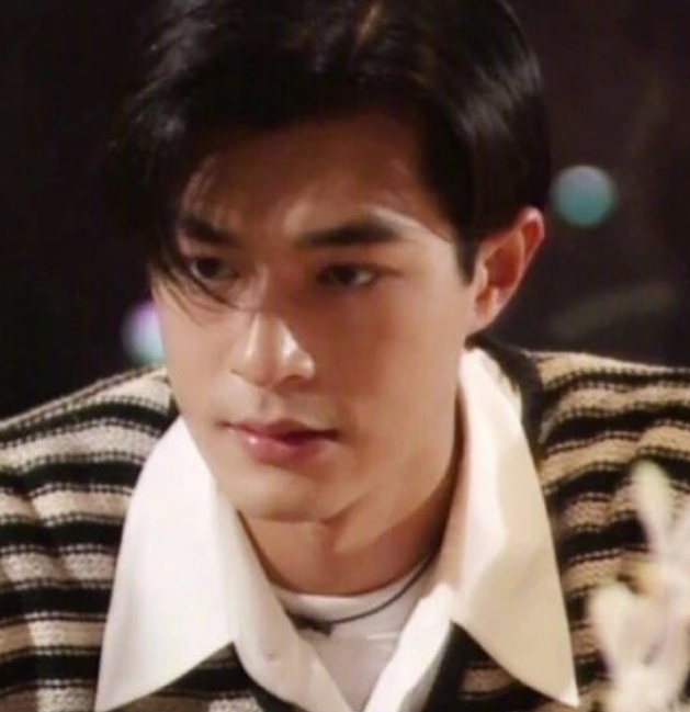 古天乐眼部受伤停止美黑一年,被迫变白后,这颜值远胜圈内小鲜肉