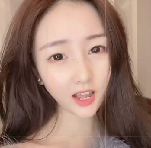 继乔碧萝之后又一快手女主播颜值翻车网友这是同一个人