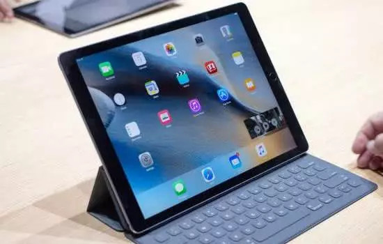 苹果ios手机跑分排行榜_安兔兔iOS好评排行:iPhone13全军覆没,廉价版反而夺冠!(2)