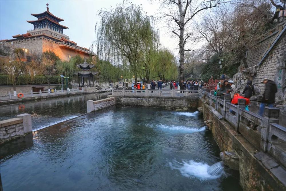 泉城又披白衣,趁欢喜,在这个雪天,好好撒个欢_腾讯新闻