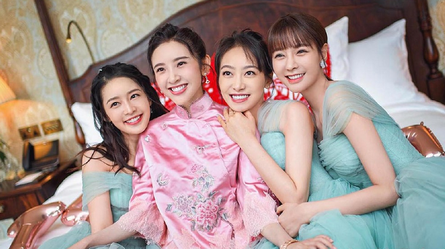 婚后半年唐艺昕已经大变样而张若昀还是当初的那个他