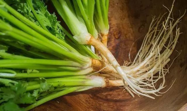 被丢弃的"它"竟然是天然"感冒药"!就在你家厨房