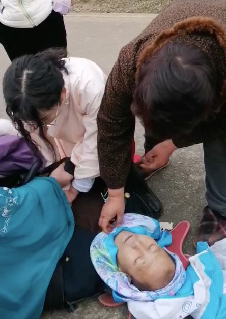 别管了 万一人救不活 这对农村夫妻的回答 超级响亮 腾讯新闻