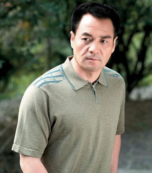 单日票房跌至45万郑云新片分账票房出炉600名粉丝亏个底朝天