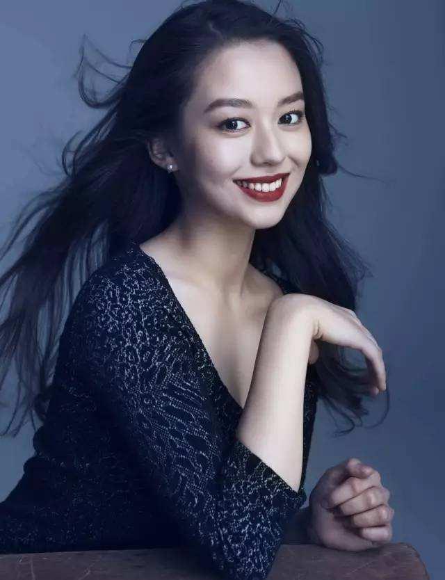 郎朗之妻吉娜她的这一举动简直是自降身段让网友大呼没想到