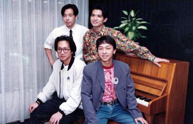 作为乐队的队长,黄家驹更是焦急,他认为目前最急迫的任务就是提升