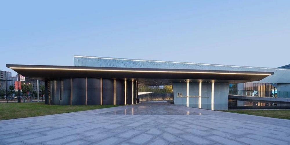 房地产回归制造业绿都地产率先转型升级