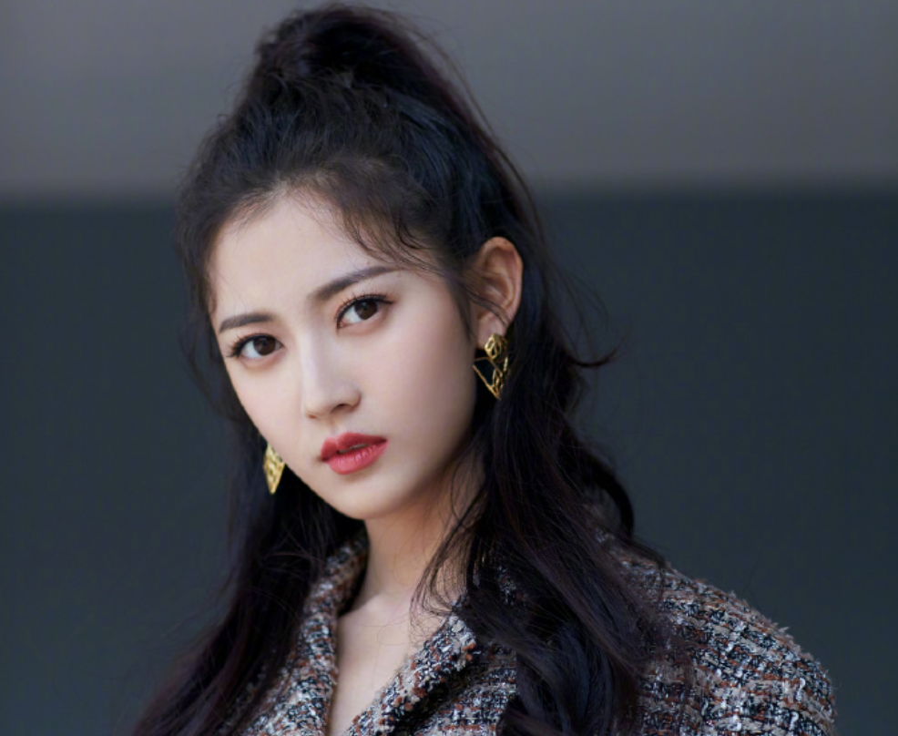 原来陈钰琪是她的艺名,得知真实名字后,网友:得亏改了!