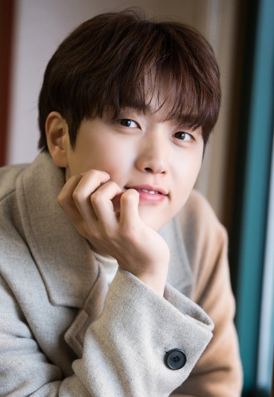 灿多综艺宣传照