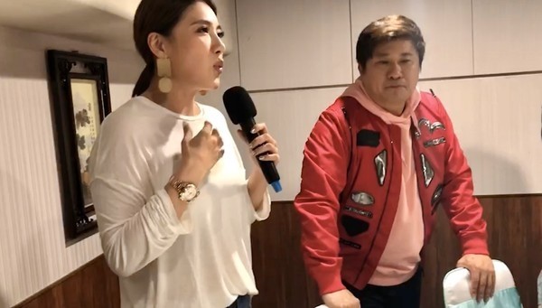 小祯松口和丁春霆暧昧关系才刚断10年婚羞认他要耐心等一下