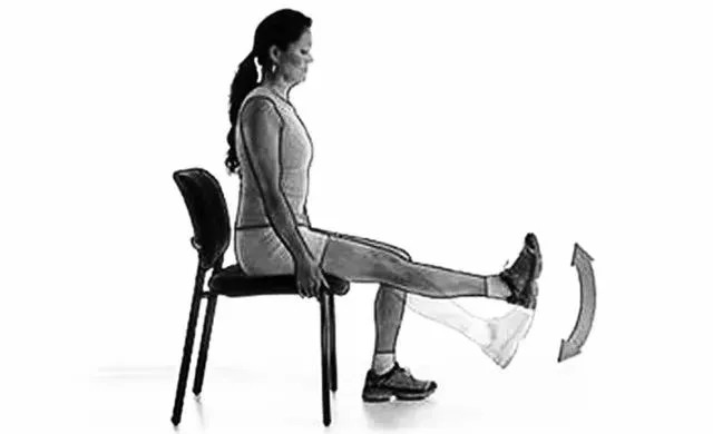 非爬楼不可时,应先做一些膝关节屈伸的准备动作将关节预热,这样再爬楼