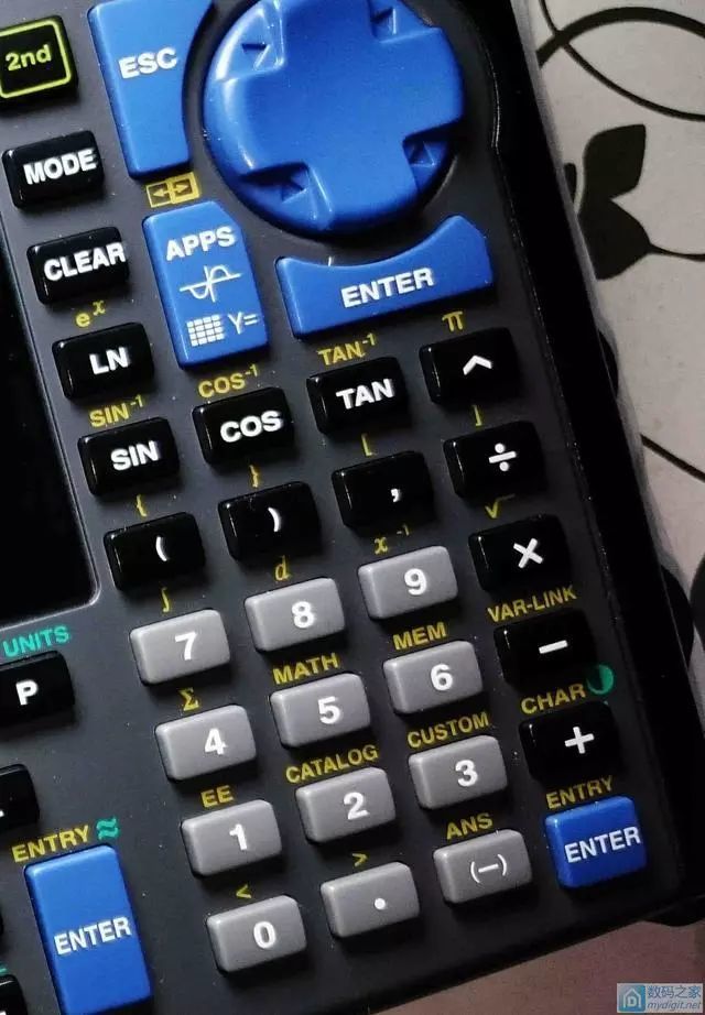 图形计算器|古董级德州仪器图形计算器拆解：竟然还能超频