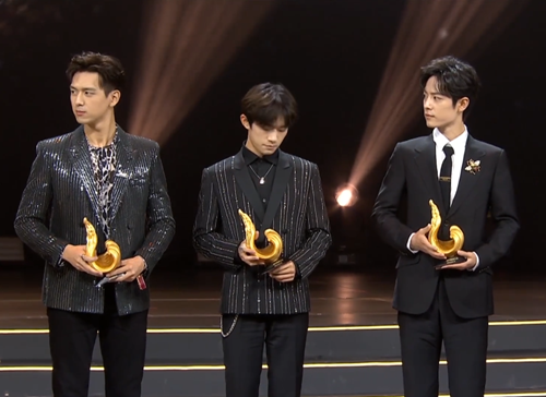 185cm李现与183cm肖战同台看到二人身高差网友爱了