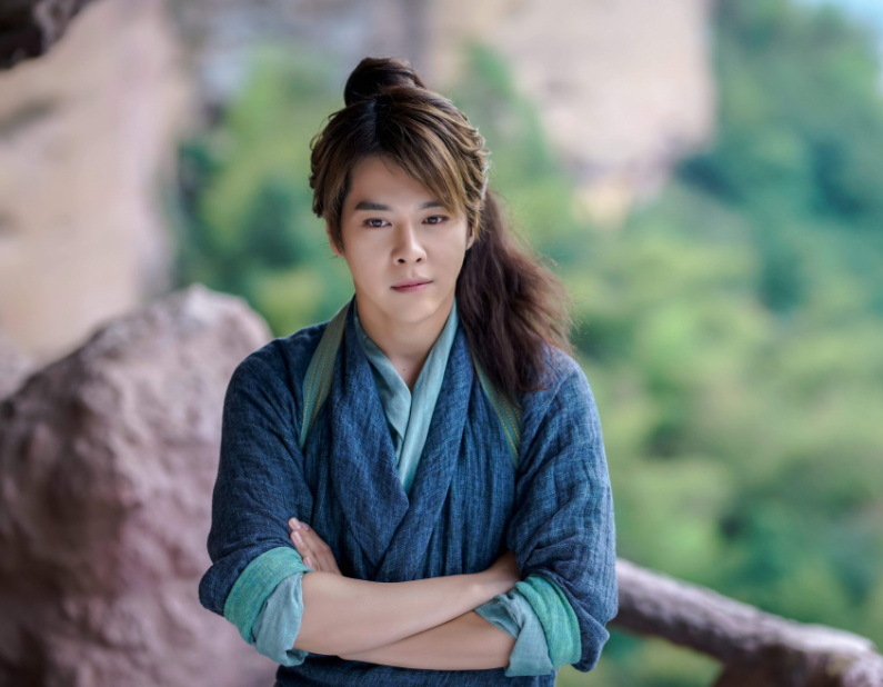 有网友觉得,《陈情令》这么好的剧本,蓝忘机这么好的角色,徐海乔却没