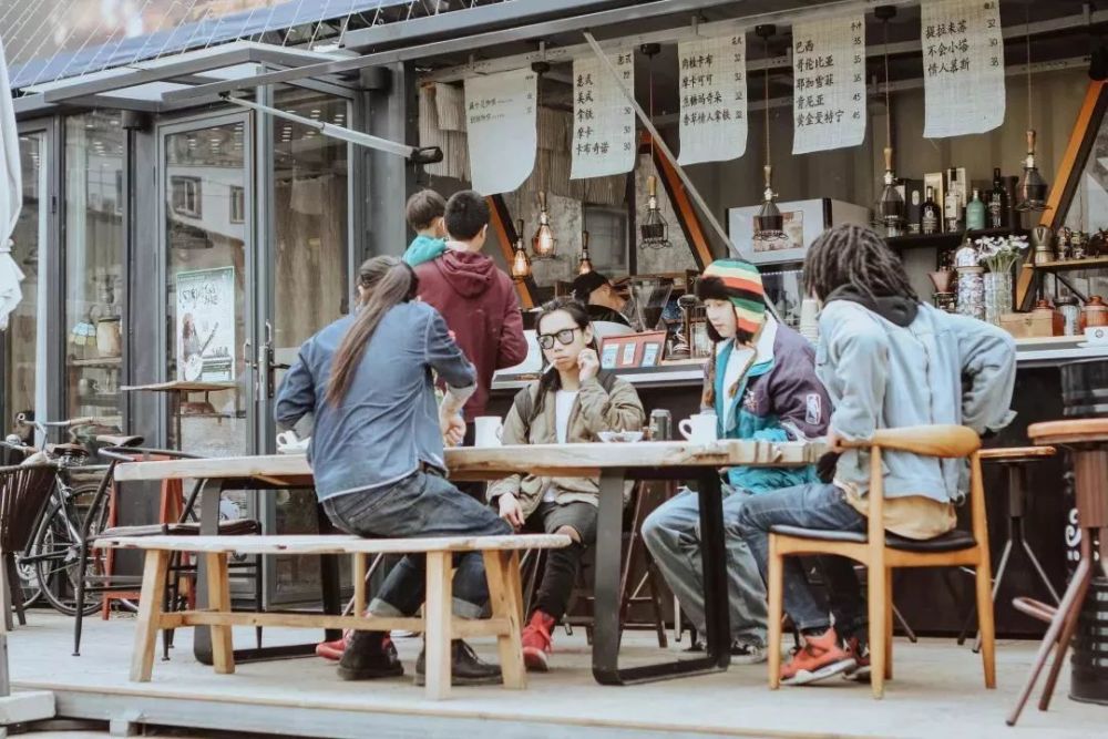 盛夏|盛夏里的一个寻常周末，还是去摆摊吧