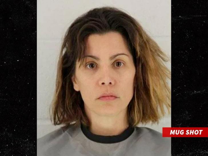 美国队长女星莫莉辩解弑母出于自卫法医结论正相反