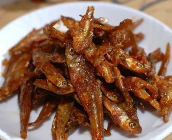 湘乡毛田镇,这是一个被涟水环绕流过的小镇,是湘中地区有名的水乡.