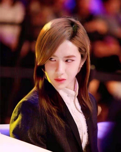 王一博:我不穿女装,经纪人:一切为了粉丝,看到最后:一眼就沦陷!